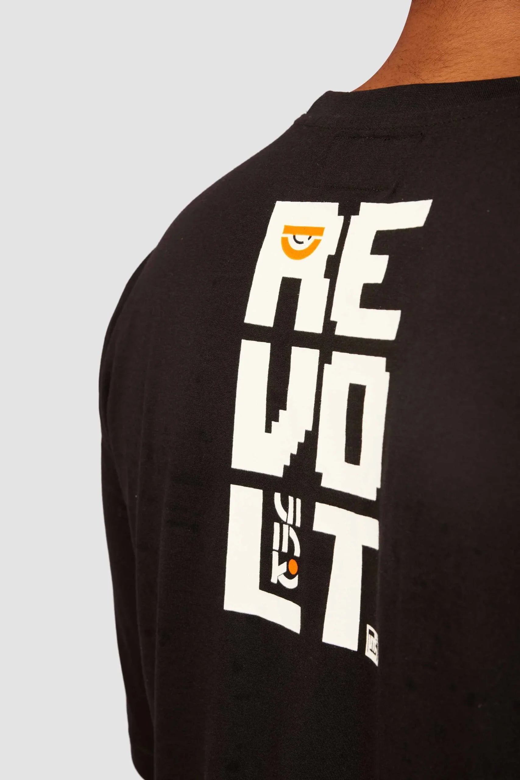 Revolt image 2