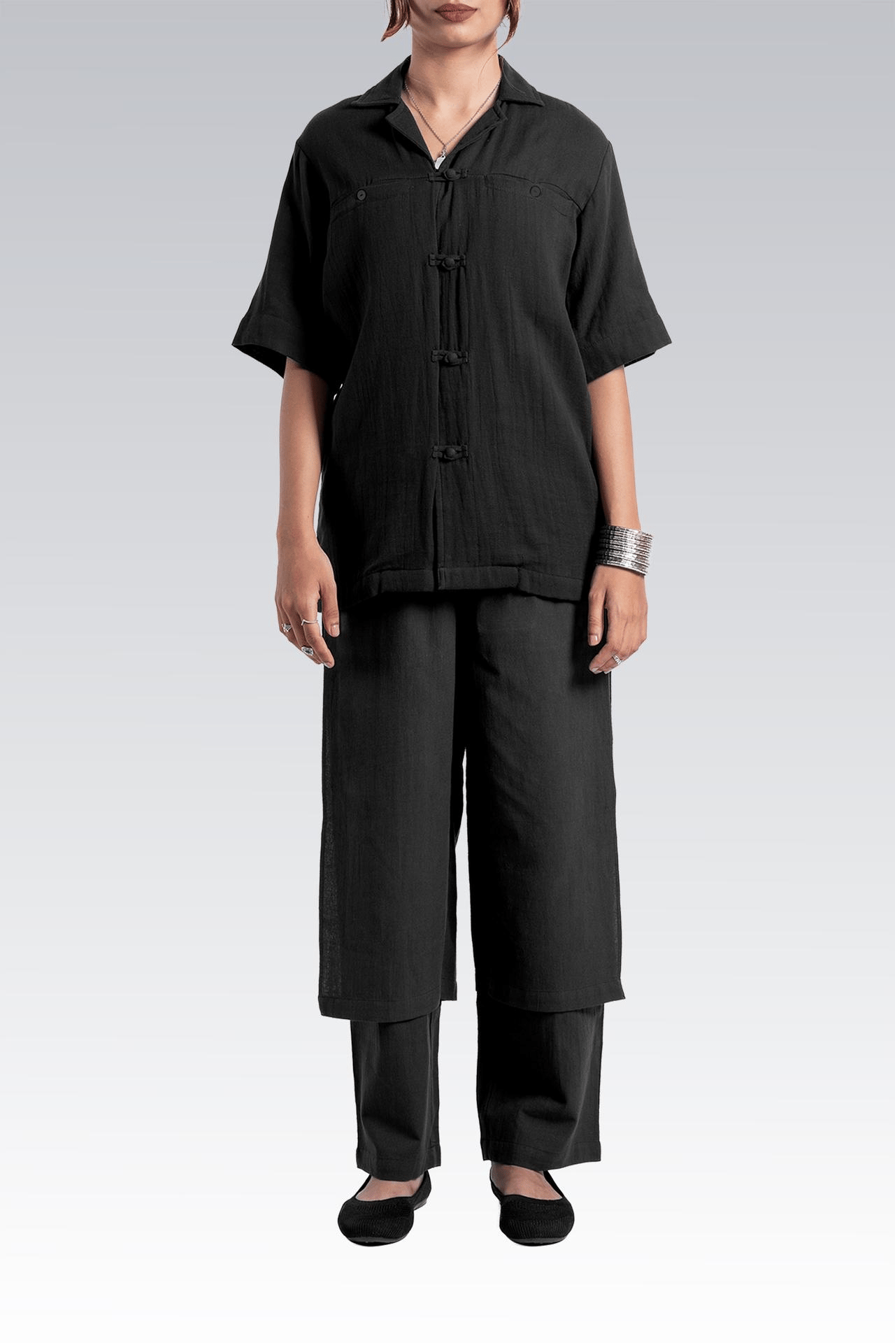 FEMALE_NOIR_MUDRA.webp